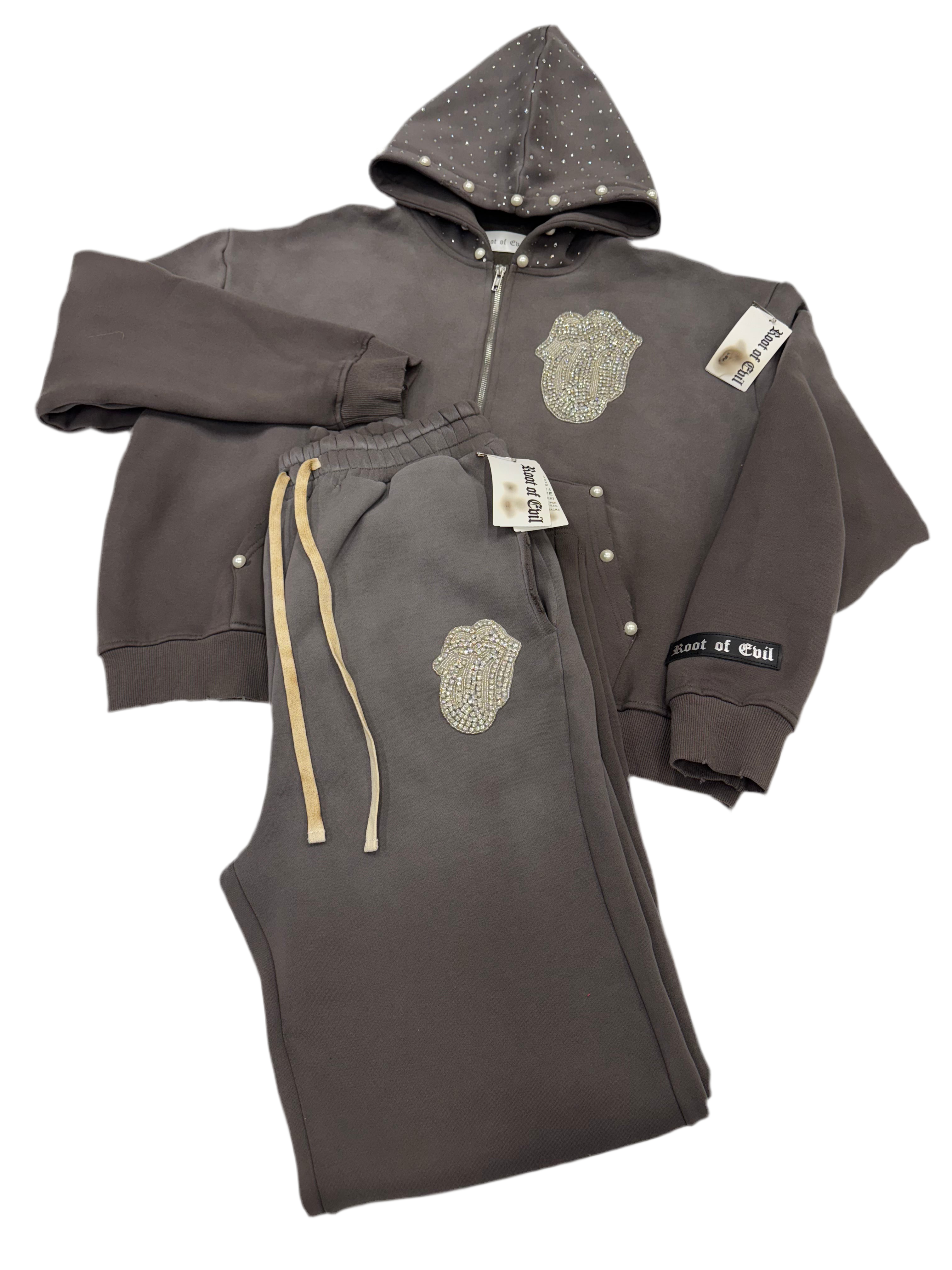 Crushed ice and pearls jogger set